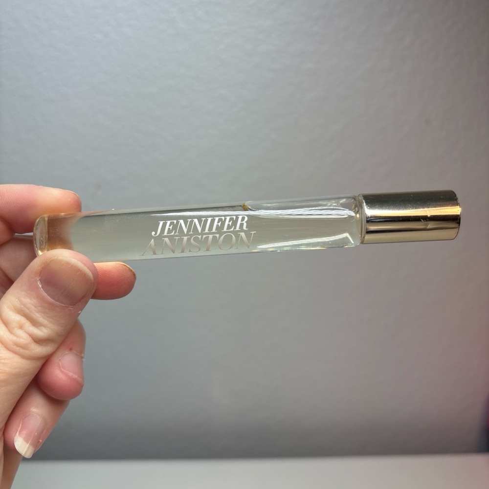 Jennifer Aniston Perfume Rollerball .33 Fl Oz New